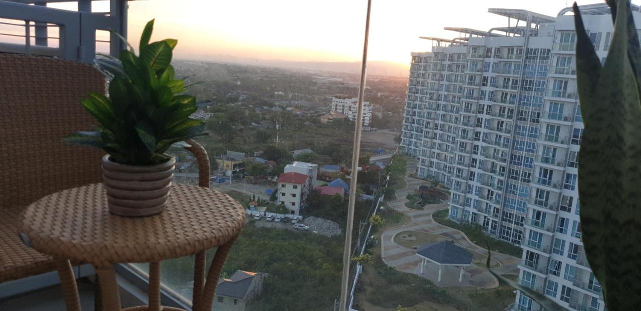 الشقق الفندقية سيبوفي  Mactan Newtown With Sun Set And Garden View المظهر الخارجي الصورة